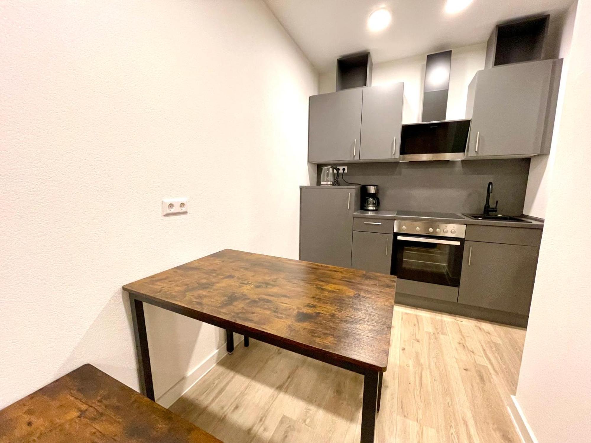 Neu Grosse Einzimmerwohnung Im Zentrum Goldstadt Pforzheim Schloessle Exterior photo